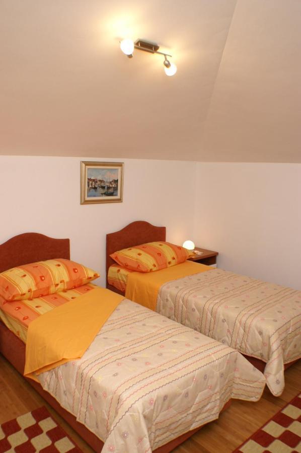 Apartments By The Sea Supetar, Brac - 4274 Exteriör bild